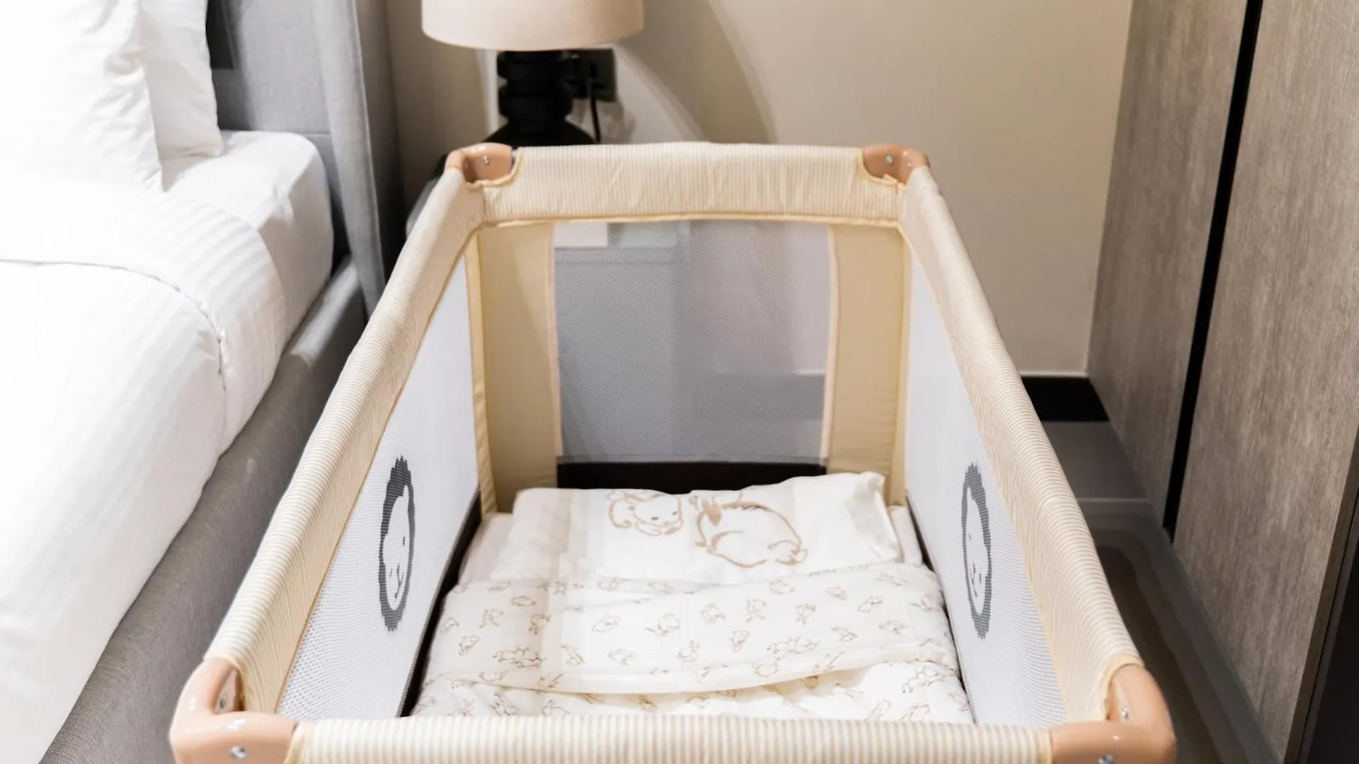 Lake View 1Br In Jlt - Walk To Metro & Free Baby Gear ドバイ アパート