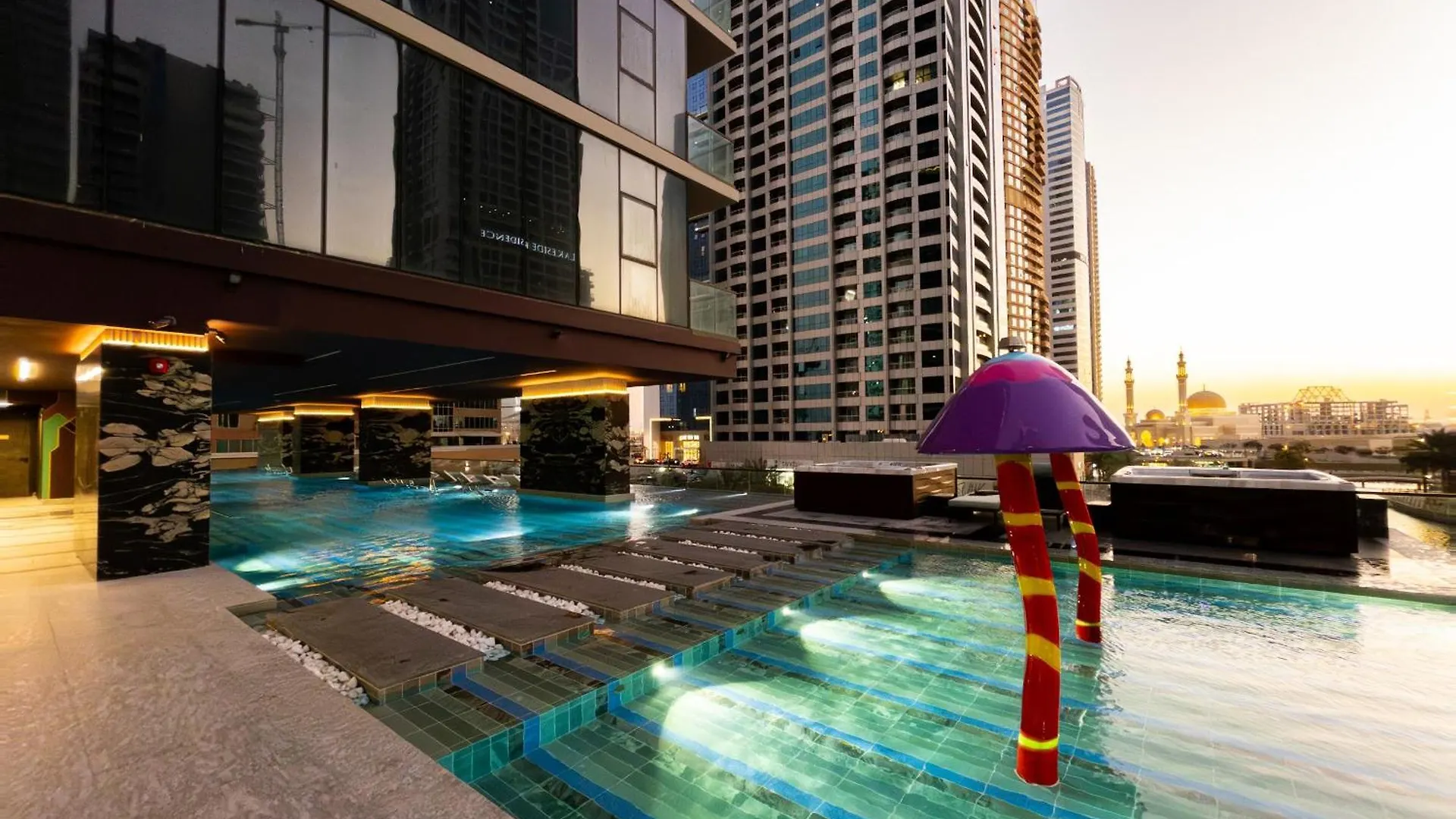 Lake View 1Br In Jlt - Walk To Metro & Free Baby Gear Dubai