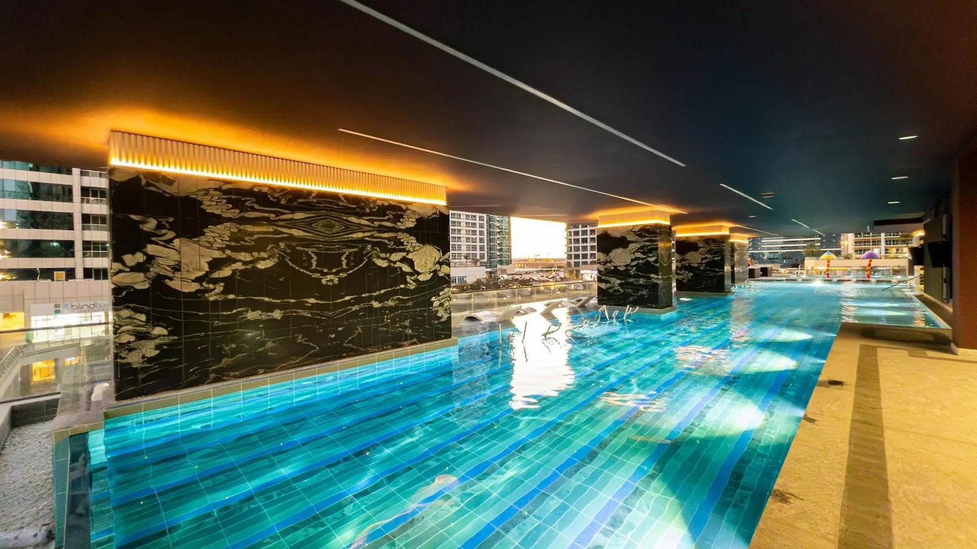 Lake View 1Br In Jlt - Walk To Metro & Free Baby Gear Dubai Apartment
