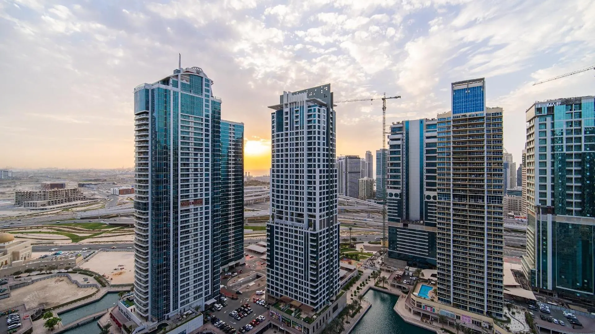 Lake View 1Br In Jlt - Walk To Metro & Free Baby Gear Dubai 0*,